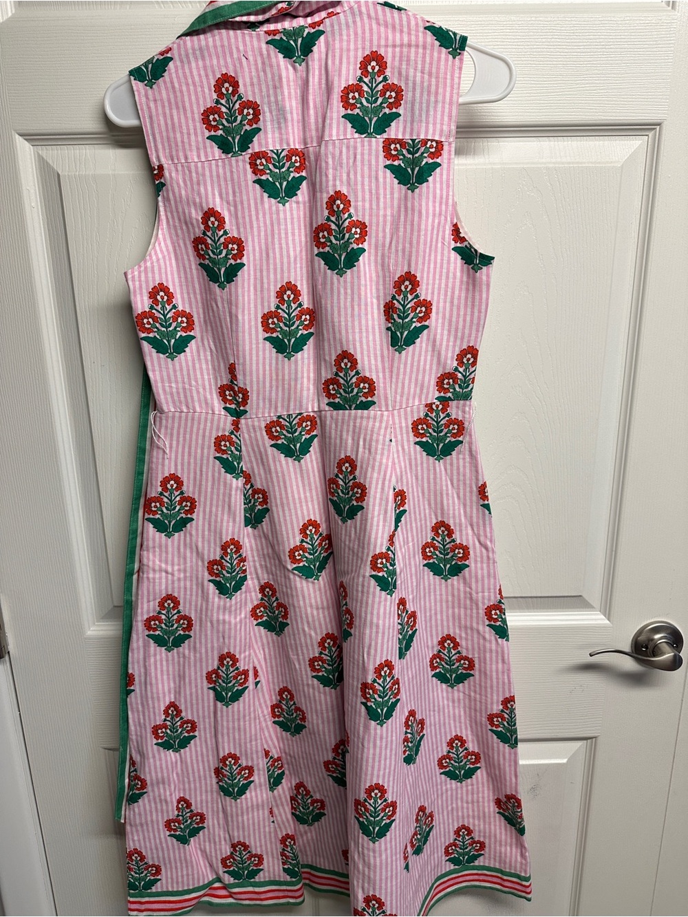 Boden 💚🩷 Pink Striped Shirt Dress with Red Floral and Green Trim EUC - Picture 3 of 3